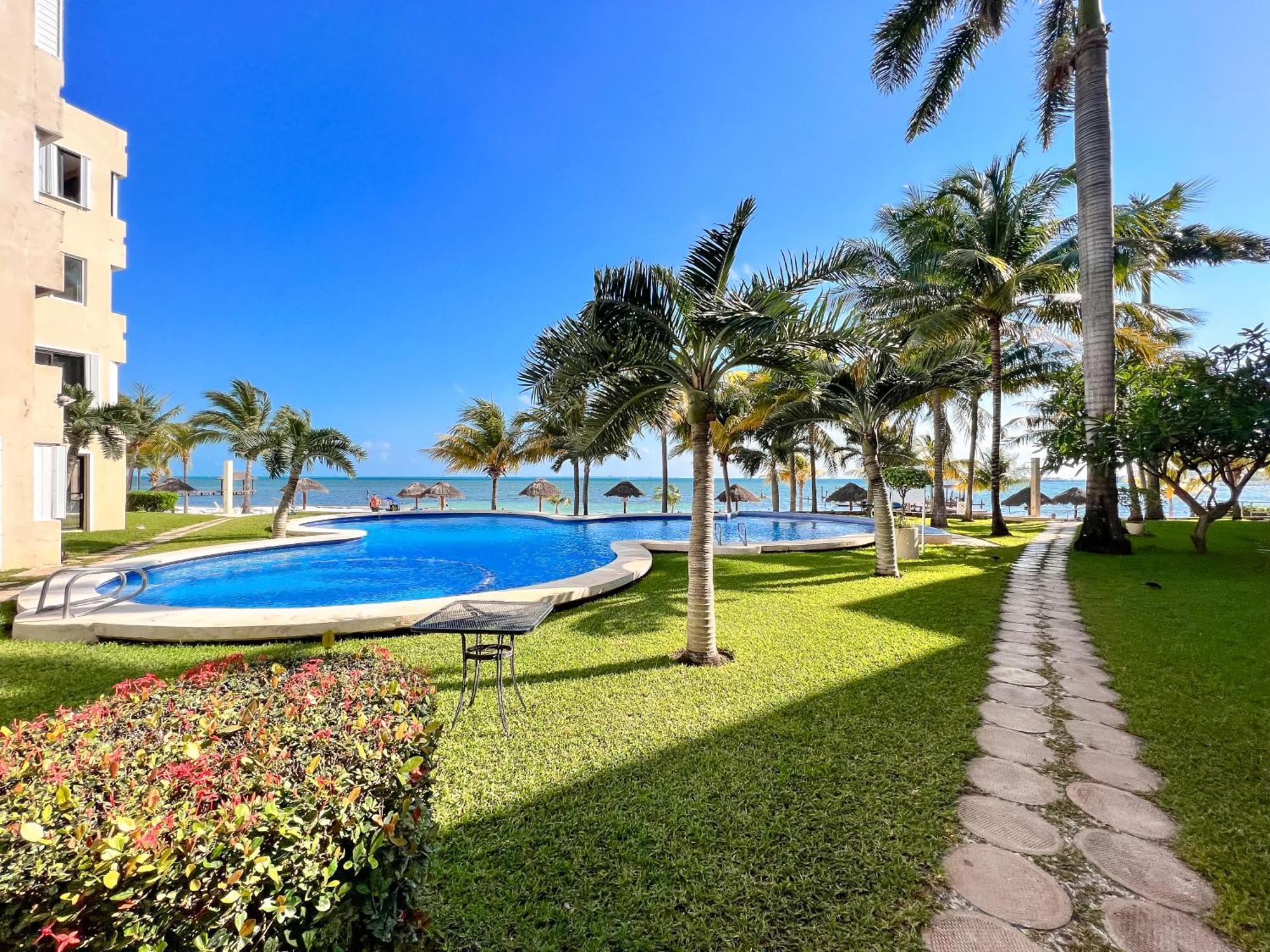 Bello Mar De Cancun, Beautiful 2Br 2Ba Condo Overlooking Beach Spectacular View! エクステリア 写真