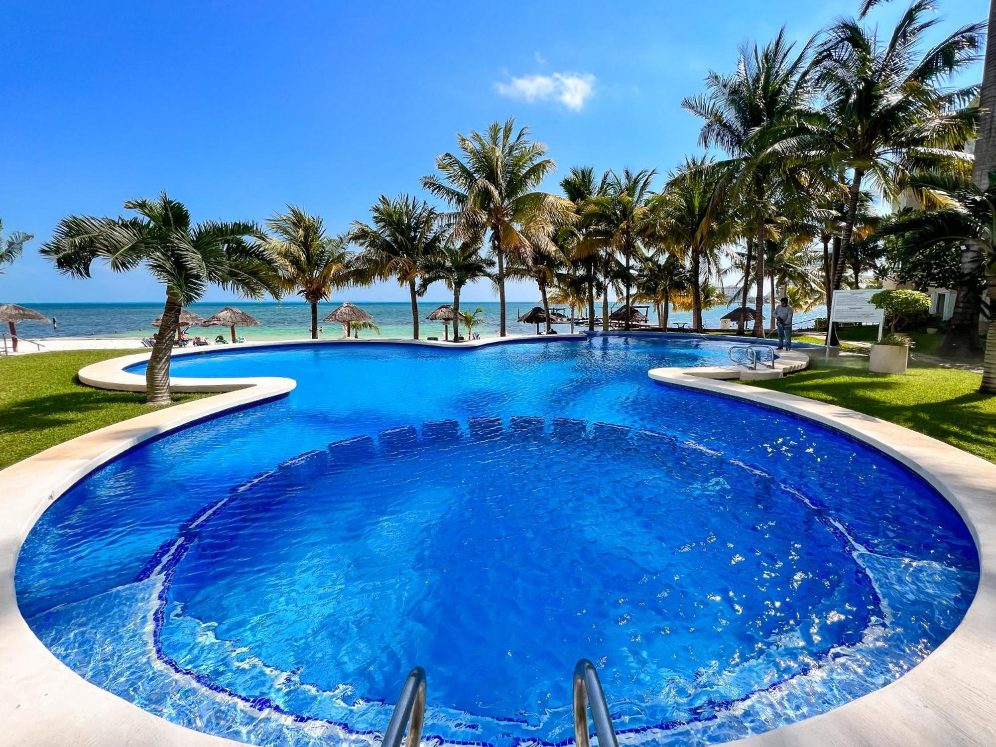 Bello Mar De Cancun, Beautiful 2Br 2Ba Condo Overlooking Beach Spectacular View! エクステリア 写真