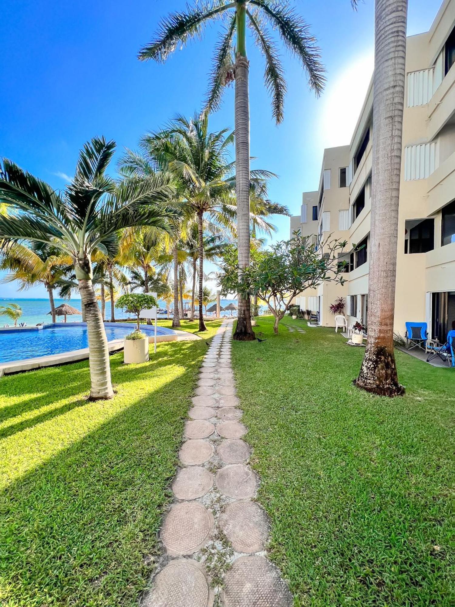 Bello Mar De Cancun, Beautiful 2Br 2Ba Condo Overlooking Beach Spectacular View! エクステリア 写真